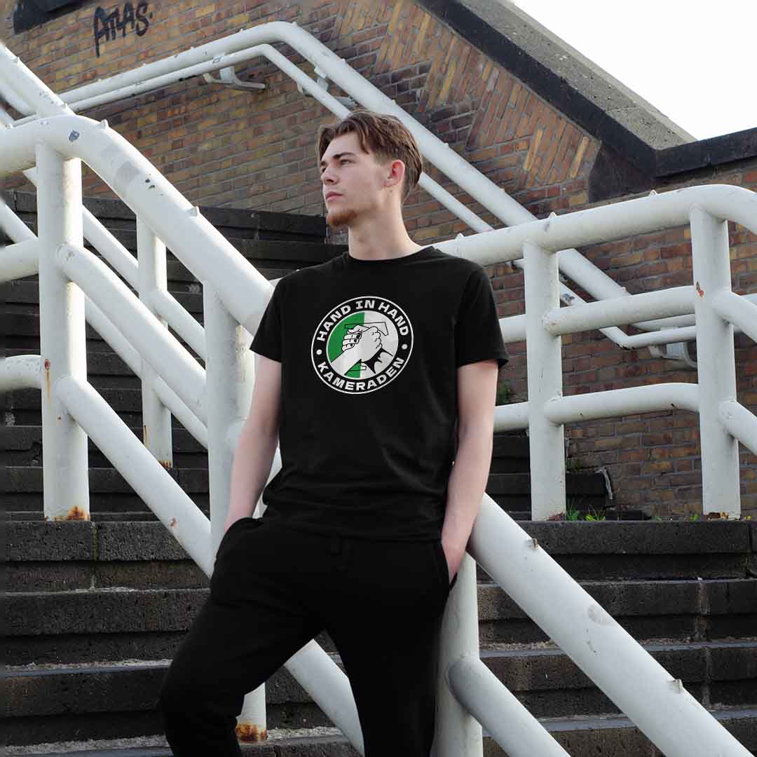 T-shirt regular zwart - Groen wit - Hand in Hand