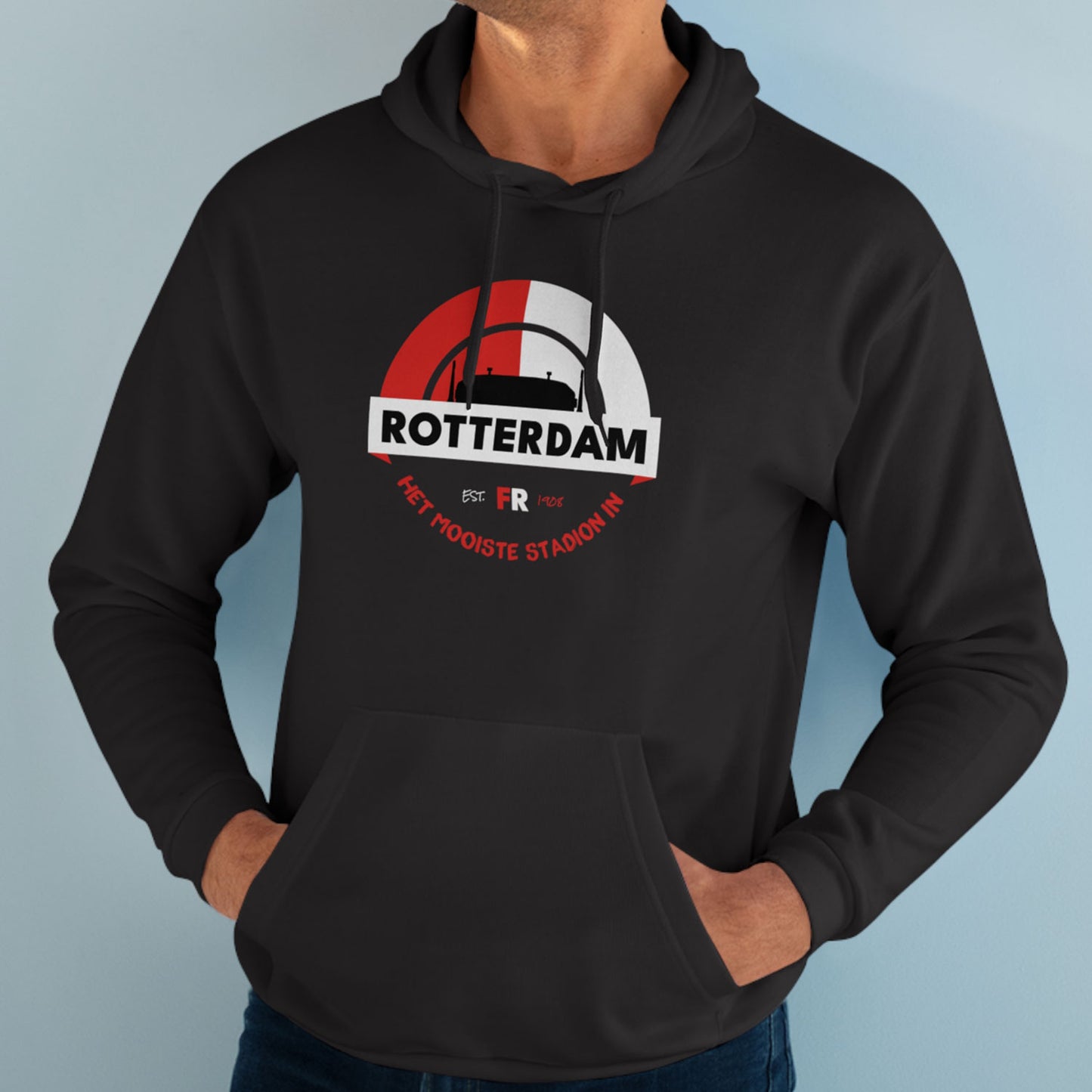 De kuip op zwarte hoodie