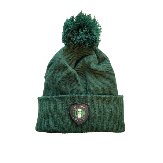 Muts beanie hoog groen met badge - FR - Wat gaan we doen vandaag - logo voor